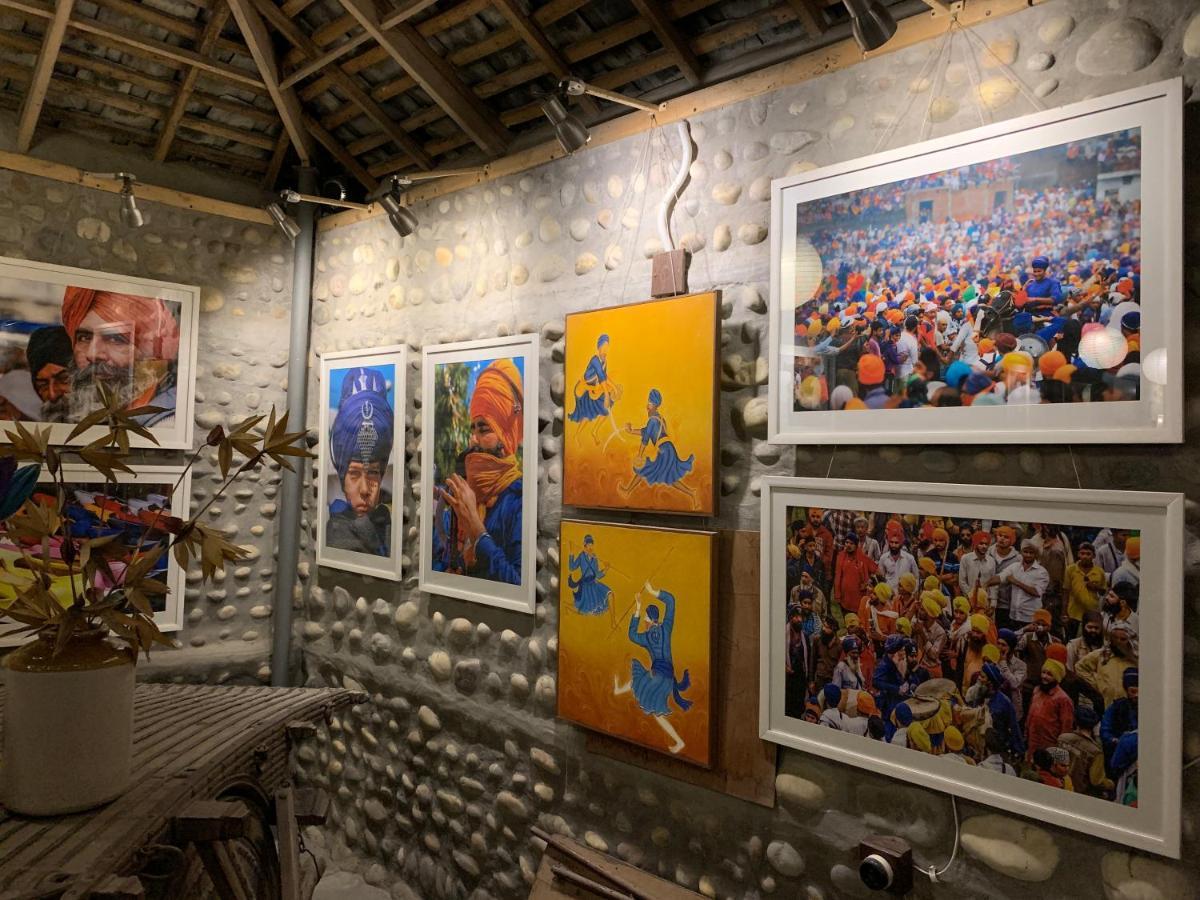 Hôtel Anand At The Satluj à Anandpur Sāhib Extérieur photo