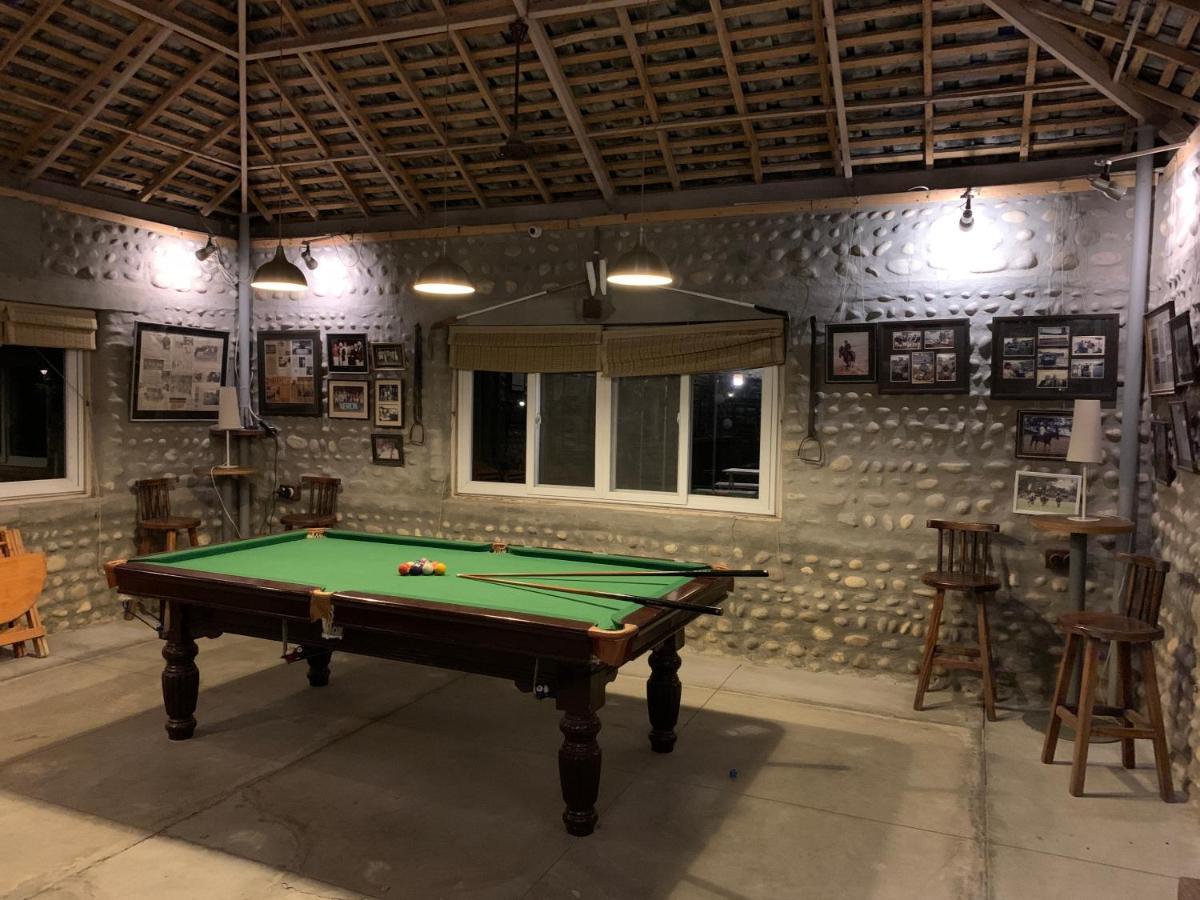 Hôtel Anand At The Satluj à Anandpur Sāhib Extérieur photo