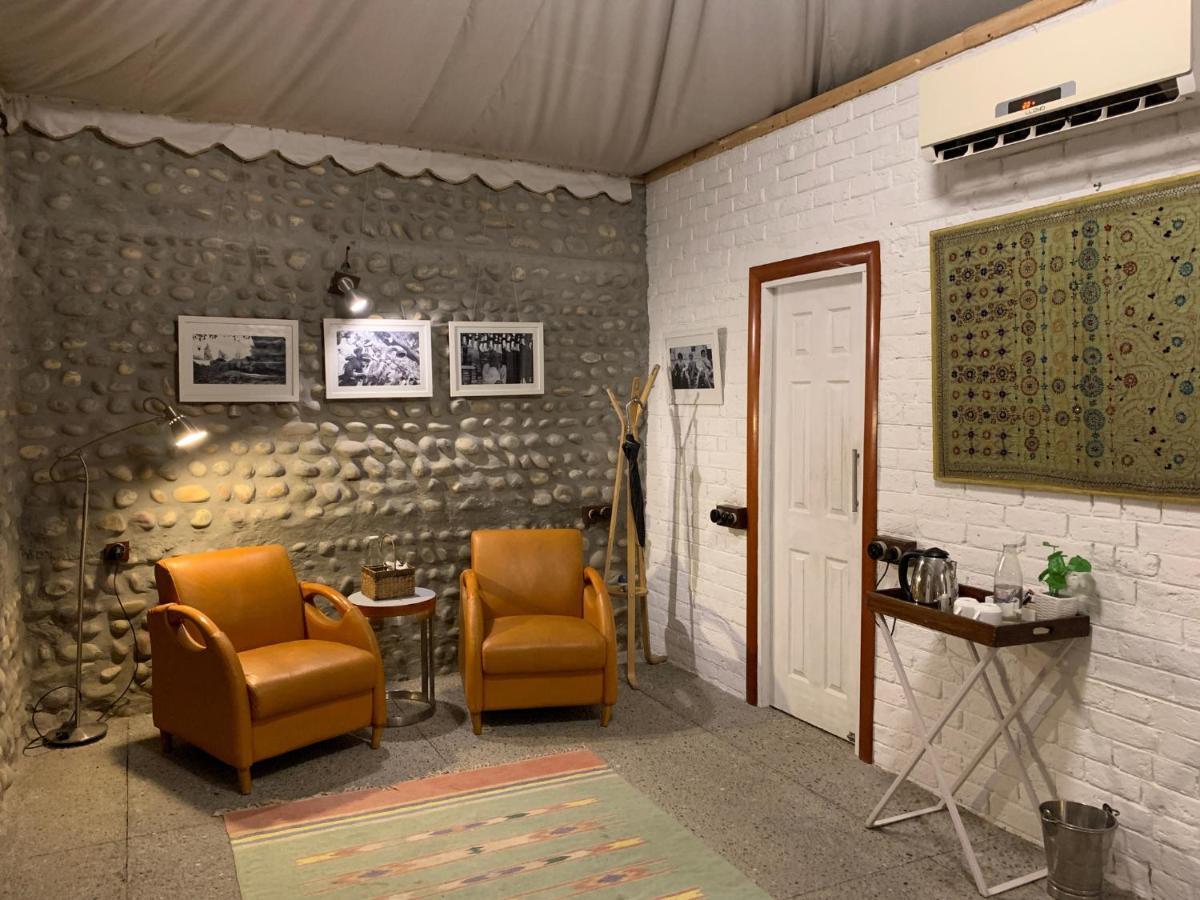 Hôtel Anand At The Satluj à Anandpur Sāhib Extérieur photo