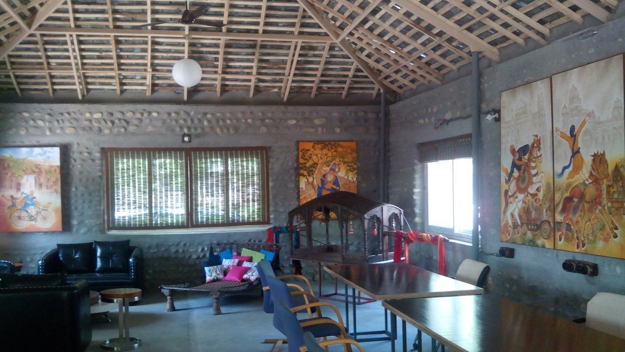 Hôtel Anand At The Satluj à Anandpur Sāhib Extérieur photo
